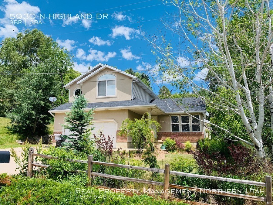 Primary Photo - 3 Bed 3 Bath, MOUNTAIN GREEN Home