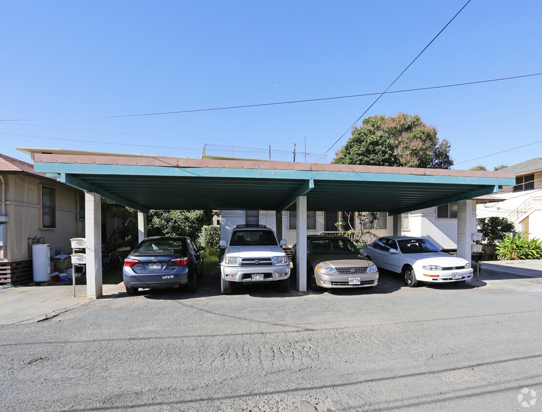 Building Photo - 708 Olokele Ave