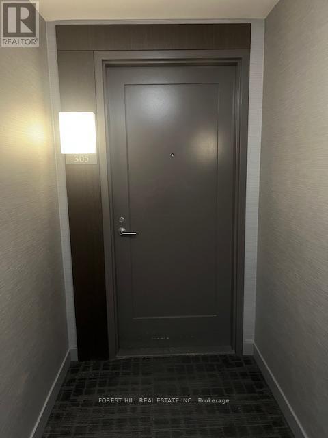 Building Photo - 310 Tweedsmuir Ave