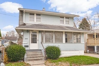 Building Photo - 976 Concord Ave