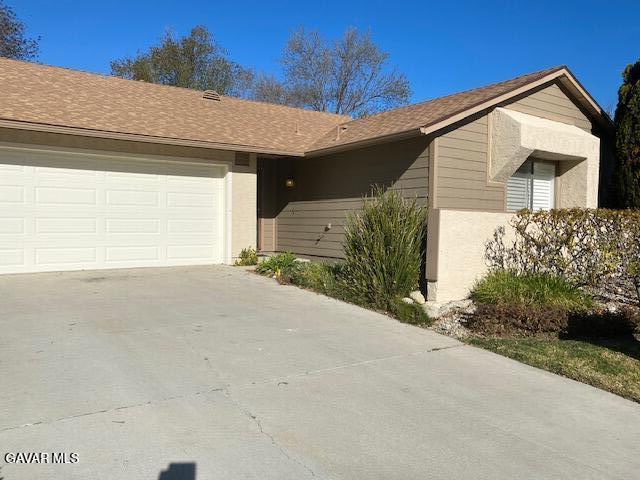 Foto principal - 26265 Rainbow Glen Dr