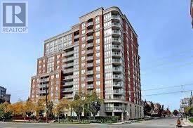 Building Photo - 2-202 Clairtrell Rd