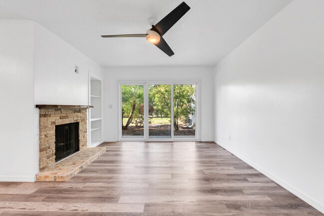 Living room with fire place - 1051 S Highland St