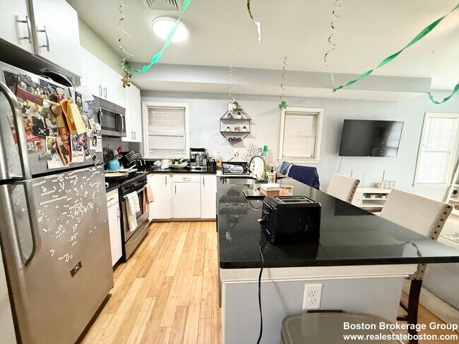 Foto del edificio - 195 West Third St. Unit 1