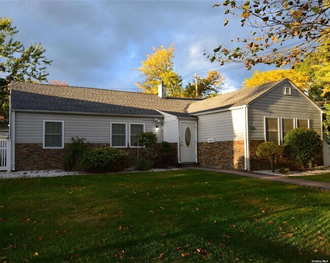 Building Photo - 1563 Wilson Rd