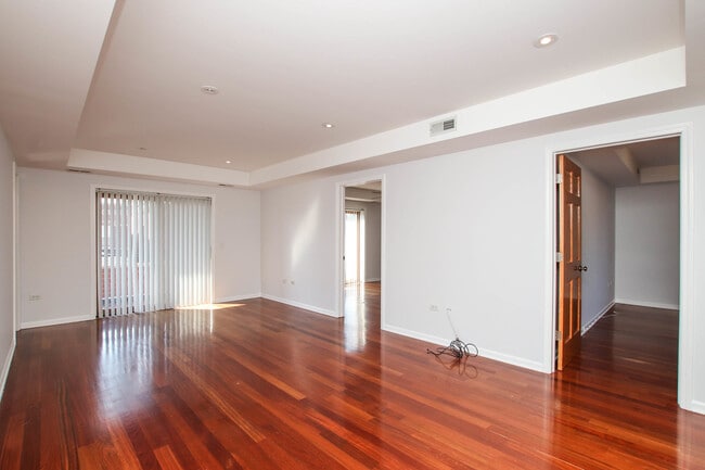 Building Photo - 3545 N Pulaski Rd