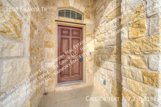 Building Photo - 1808 Shaker Trail