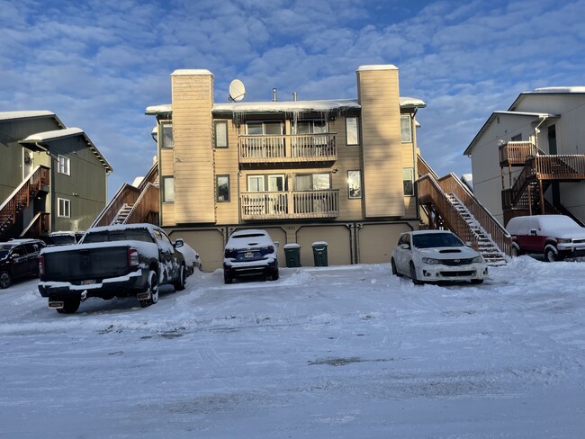 Building Photo - 1801 Elcadore Dr