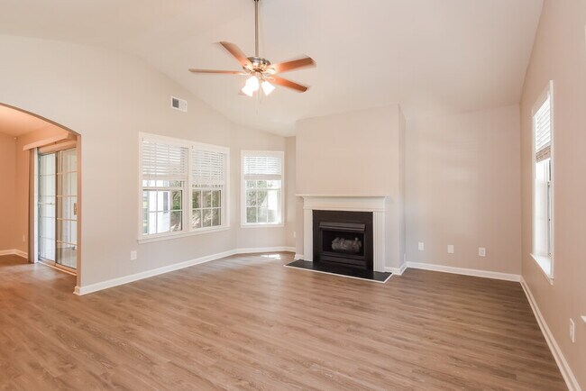 Foto del edificio - 2010 Greenhill Pass