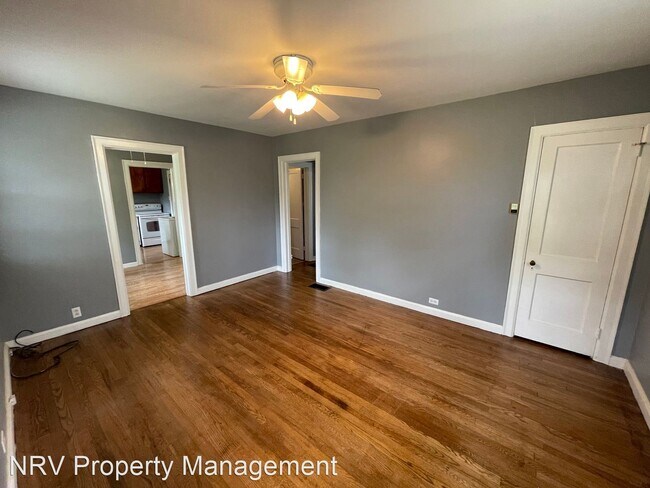 Building Photo - 2 br, 1 bath House - 152 Monroe Street