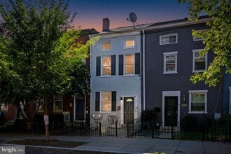 Building Photo - 2016 10th St NW