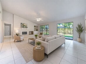 Building Photo - 10514 Rancho Bernardo Ln