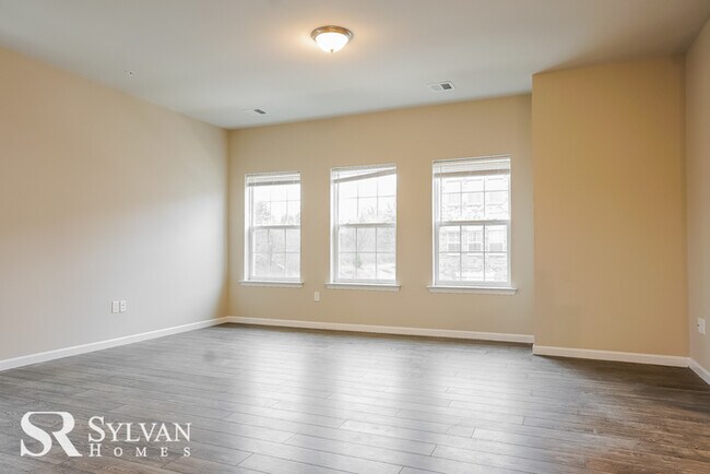 Building Photo - ute 3BR 2.5BA Northgate Townhome for lease
