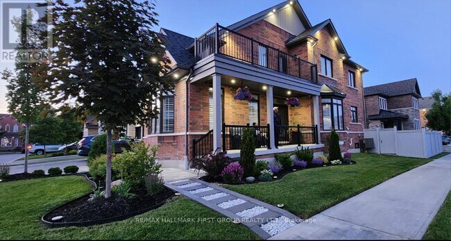 Photo du bâtiment - 64 Alden Square