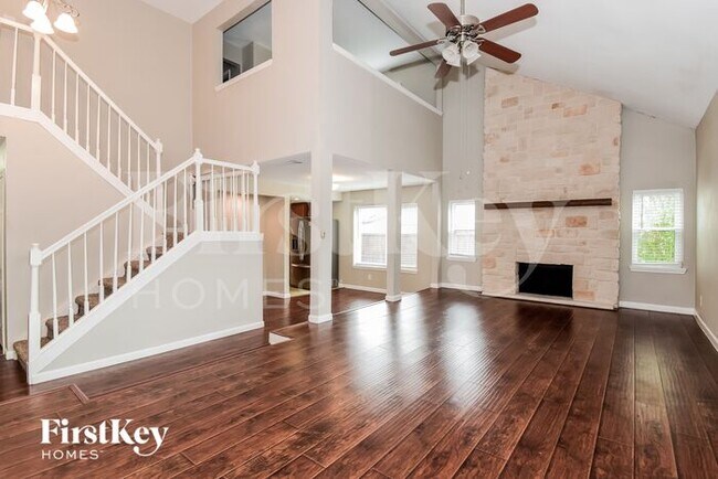 Building Photo - 2813 Peppertree Pl