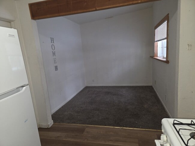 Building Photo - EC103-Filby, Nikola