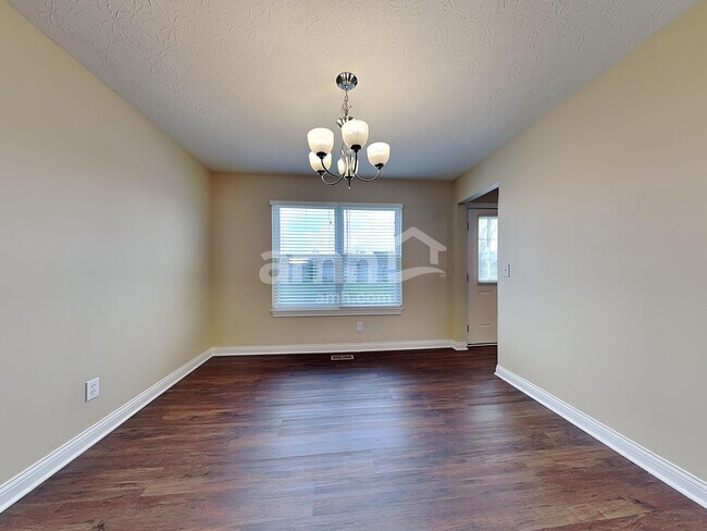 Building Photo - 8133 Darlene Ter