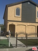 Building Photo - 3806 Crawford St