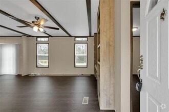 Building Photo - 20204 Sherwood Dr