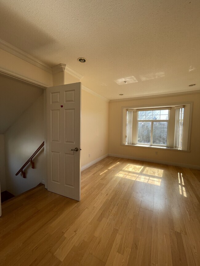 Photo du bâtiment - 3385 E 24th Ave