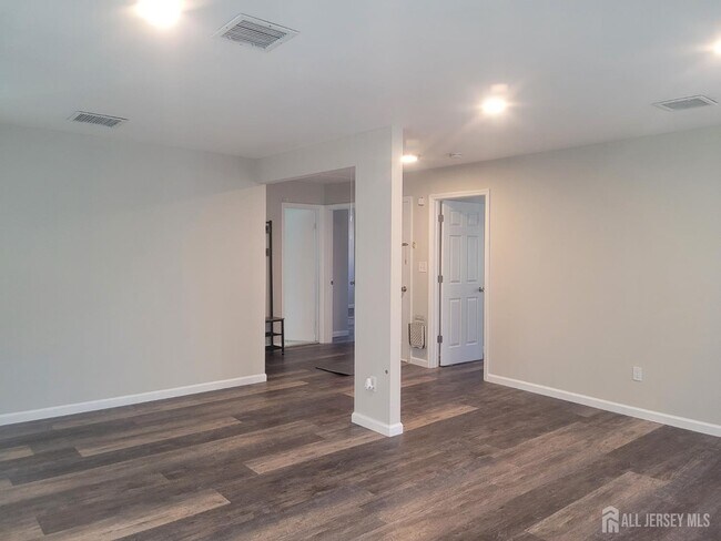 Foto del edificio - 249 Olsen St