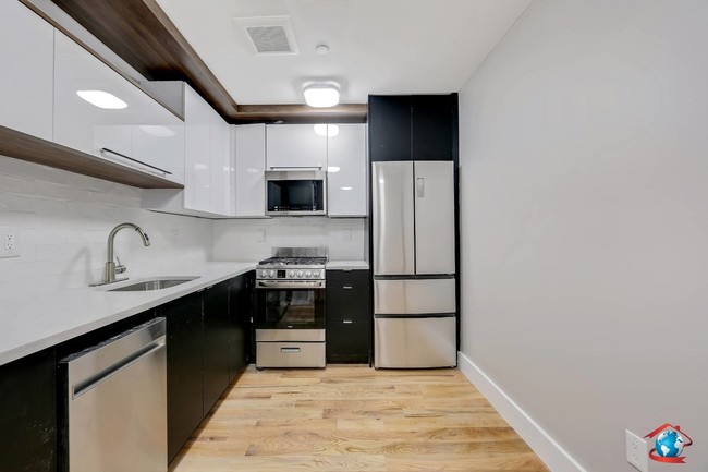 Foto del edificio - 834 Herkimer St