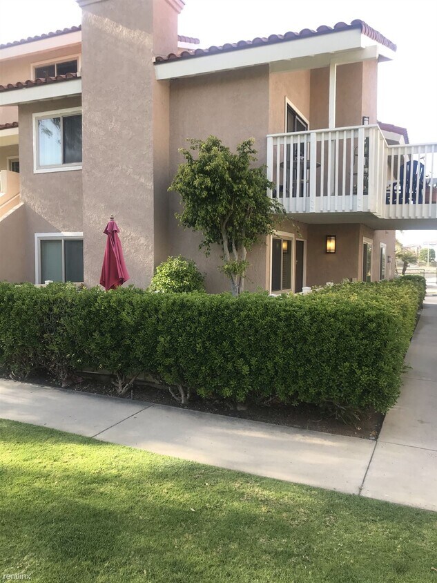 Foto principal - 1 br, 1 bath Condo - 7422 Seastar Drive
