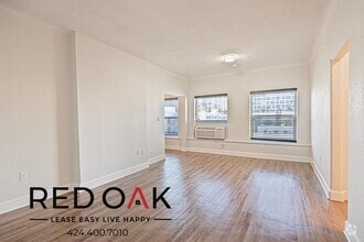 Building Photo - 1417 N Bronson Ave