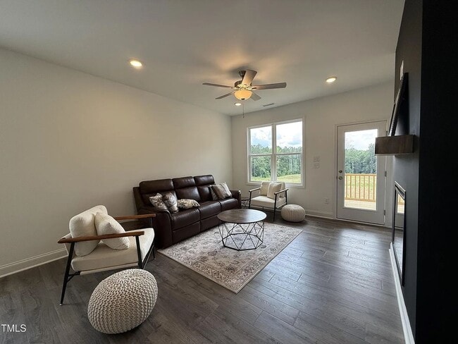 Building Photo - 3 Bedroom Ranch home in Zebulon!
