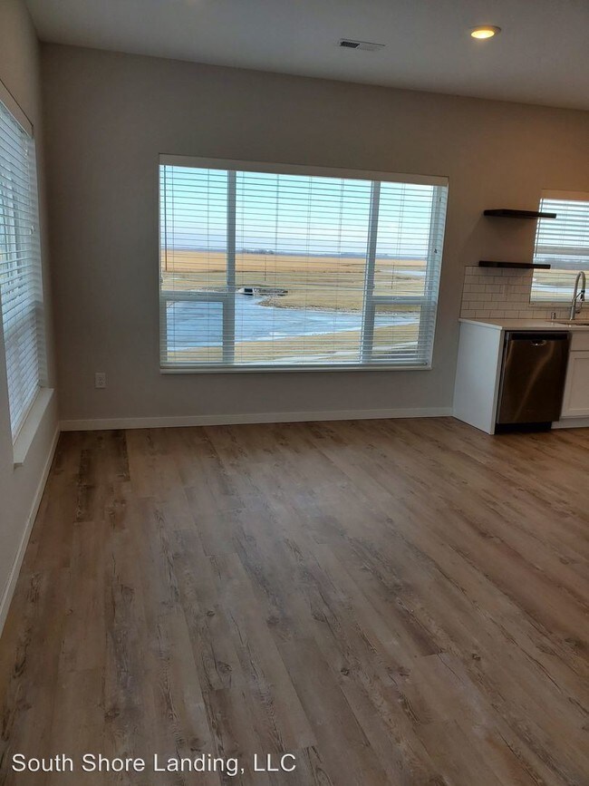 Building Photo - 3 br, 2 bath Apartment - 2745 40th Street S