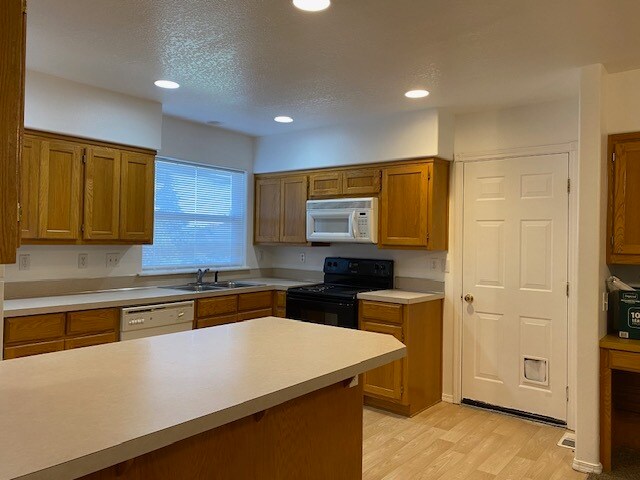 Foto del edificio - 5467 Summerlake St SE