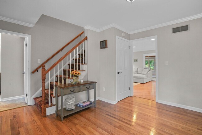 Building Photo - 1072 Foxcroft Run