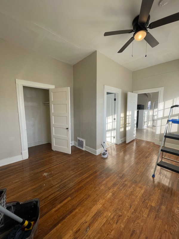 Building Photo - 124 N Pearl Ave