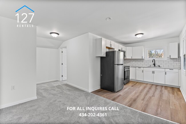 Foto del edificio - Updated 3BR Apartment with Modern Kitchen ...