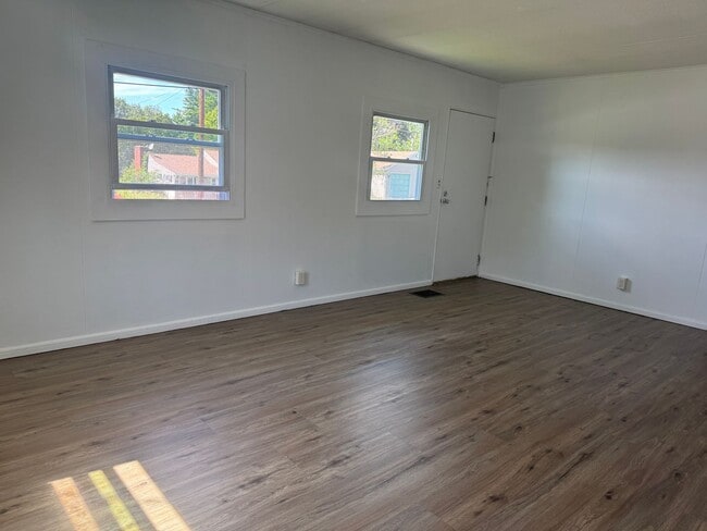 Building Photo - 3 Bedroom Ranch in West Lebanon