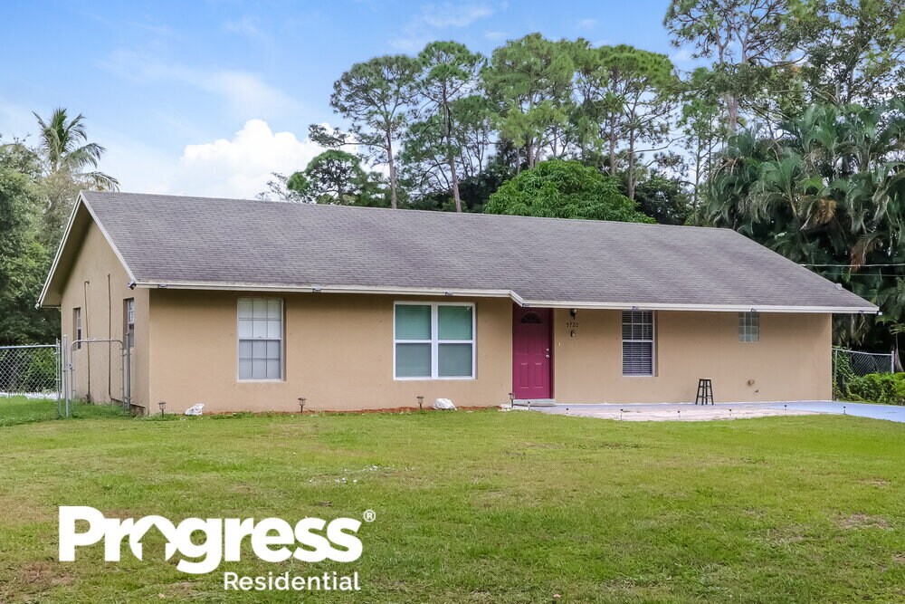 Primary Photo - 5720 Royal Palm Beach Blvd