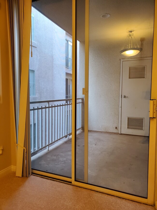 Balcony - 10625 Valley Spring Ln