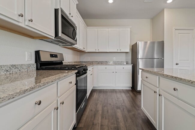 Building Photo - 15802 Berry Hl Dr