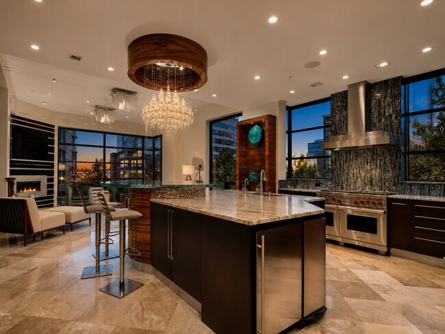 Foto del edificio - 1 Waterway Ct