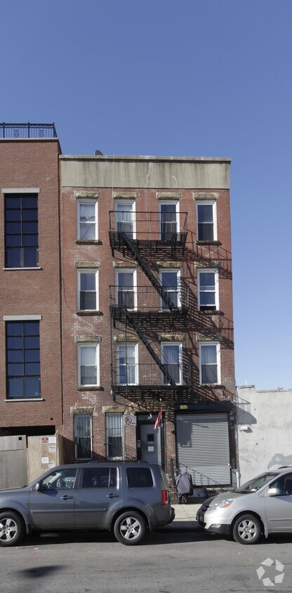 Building Photo - 10 Clermont Ave
