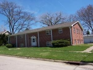 Primary Photo - 413 S 2nd St