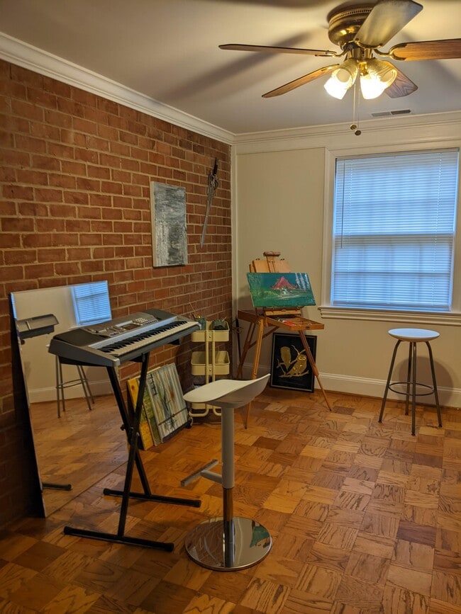 Building Photo - 742 Quince Orchard Blvd