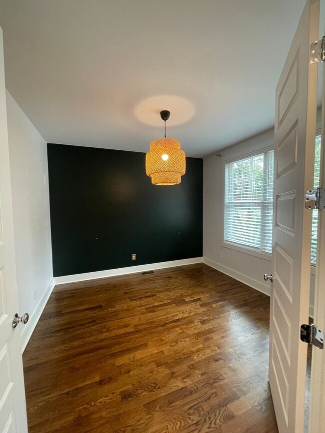 Foto del edificio - 561A Veritas St