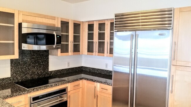 Foto del edificio - 600 Queen St