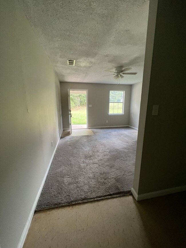 Building Photo - 8127-8127 Carlton Trail NW