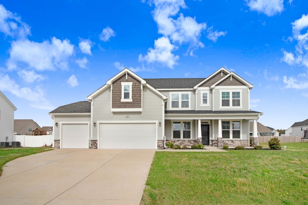 Primary Photo - 105 Salmon Ln