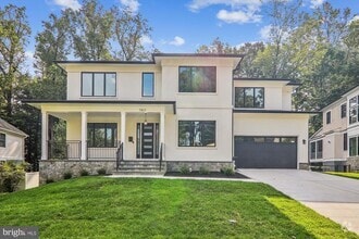 Building Photo - 7807 Winterberry Pl