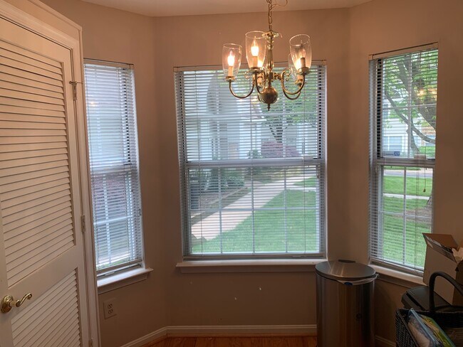 Cocina comedor - 5608 Willoughby Newton Dr