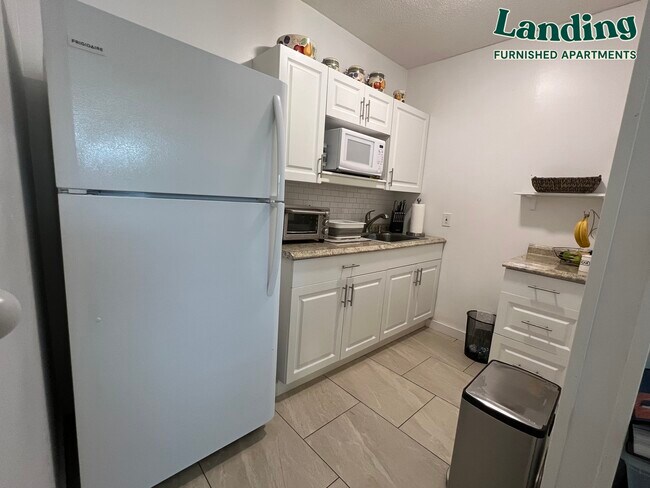 Foto del edificio - 3517 Baxter Dr
