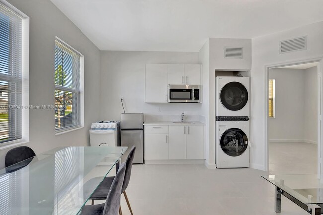 Foto del edificio - 2791 SE 23rd Terrace